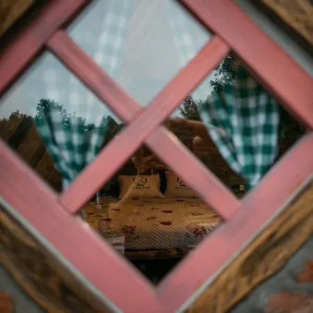 Etno Village Dolina Srece * Vitez