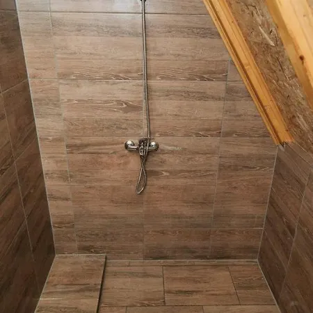 Etno Village Dolina Srece * Витез