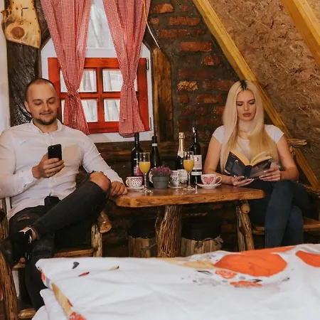 Etno Village Dolina Srece * Vitez