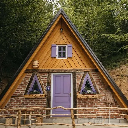 Kompleks wypoczynkowy Etno Village Dolina Srece