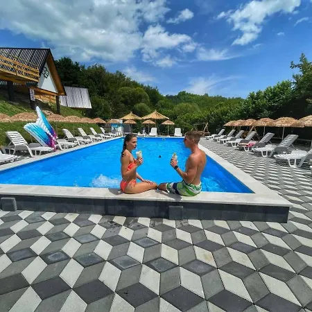 Kompleks wypoczynkowy Etno Village Dolina Srece *