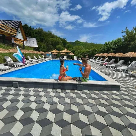 Etno Village Dolina Srece Vitez