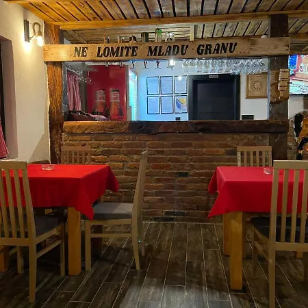 Etno Village Dolina Srece 假日公园