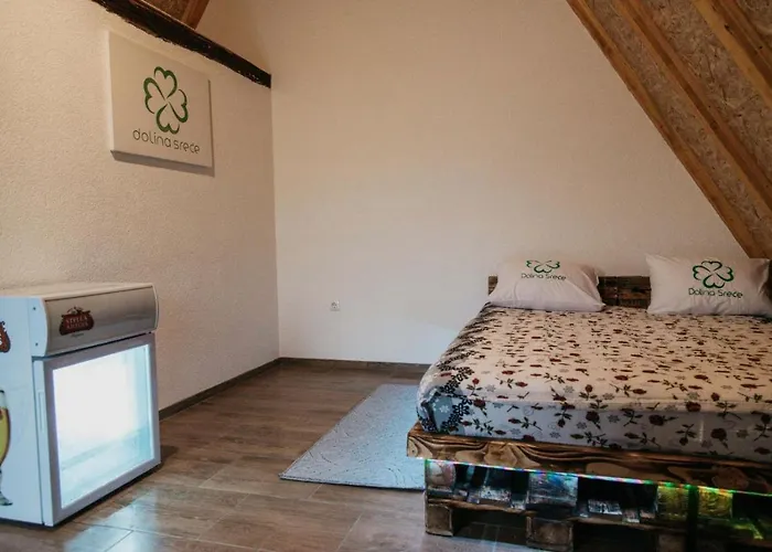 Etno Village Dolina Srece Holiday park *