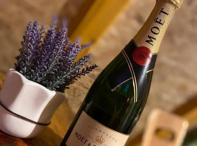 Etno Village Dolina Srece Holiday park Vitez