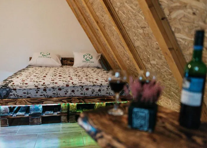 Etno Village Dolina Srece Vitez